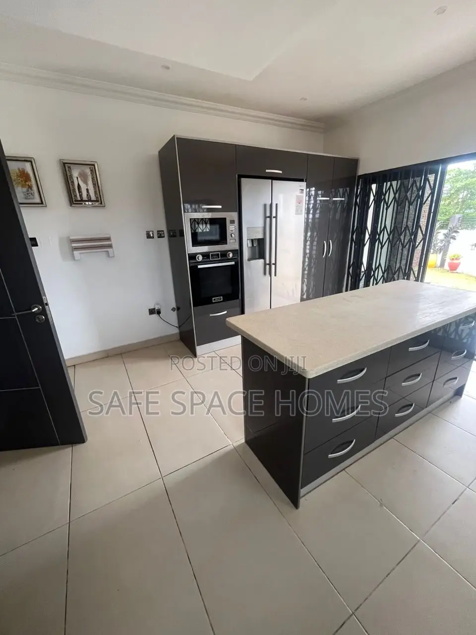 4bdrm Duplex in Burma Camp for rent
