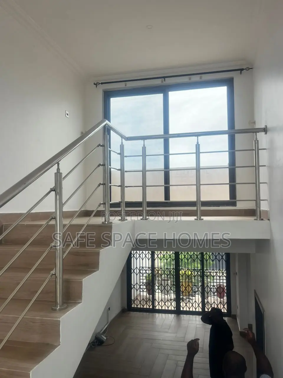 4bdrm Duplex in Burma Camp for rent
