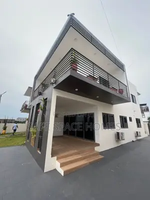 4bdrm Duplex in Burma Camp for rent