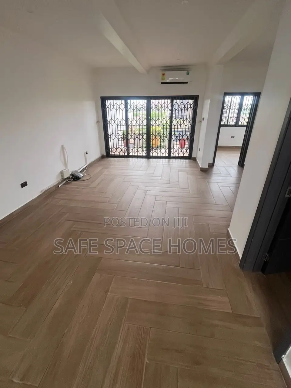4bdrm Duplex in Burma Camp for rent