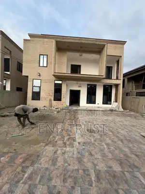 4bdrm Duplex in Ashongman Estate, Police Station for sale