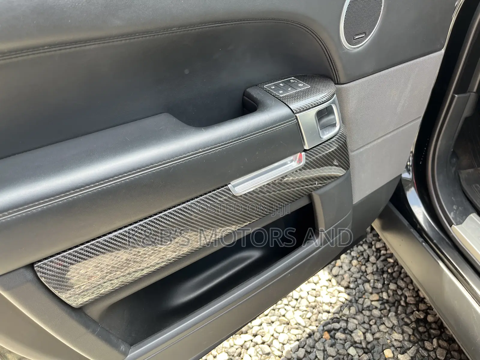 Land Rover Range Rover Sport SVR 4x4 2020 Black
