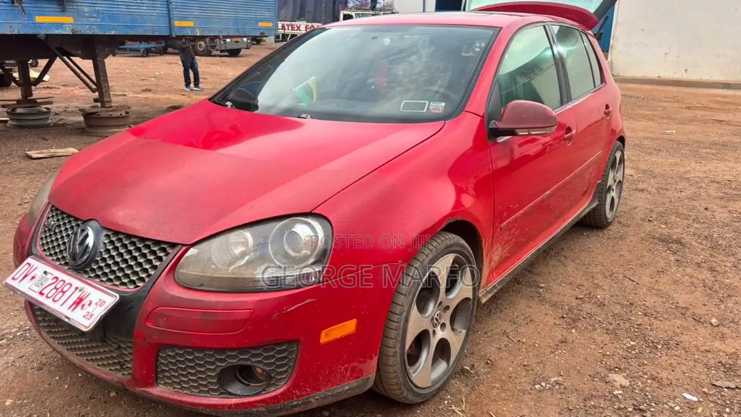 Volkswagen Golf 2009 Red