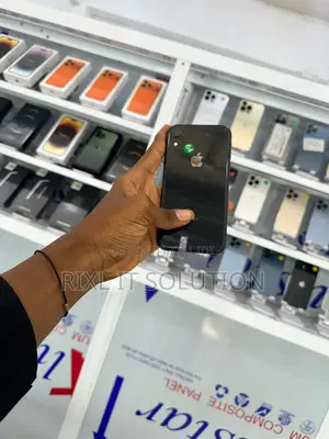 Apple iPhone XR 64 GB Black