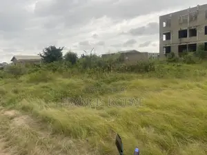 1plot of a Land for Sell