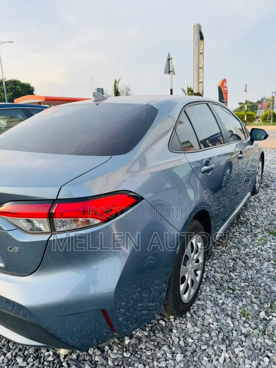 Toyota Corolla LE 2020 Gray