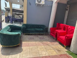  Luxury Chesterfield Sofa Set Available 