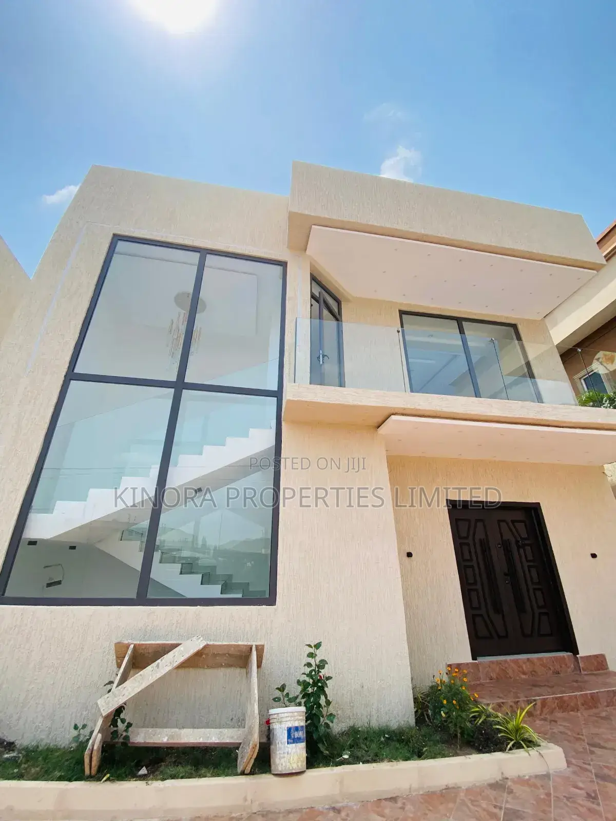 5bdrm Duplex in Ogbojo, Accra Metropolitan for sale