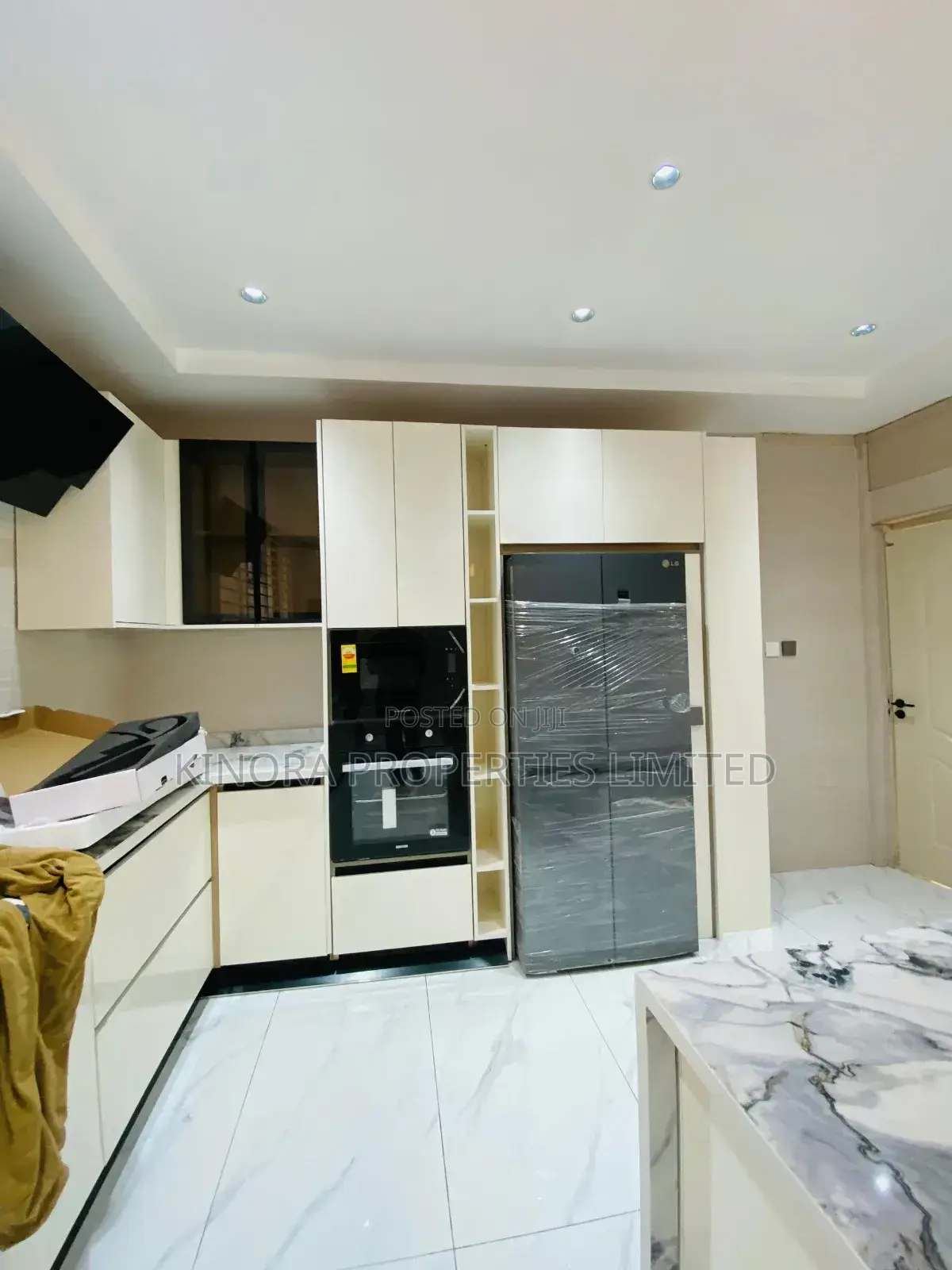 5bdrm Duplex in Ogbojo, Accra Metropolitan for sale