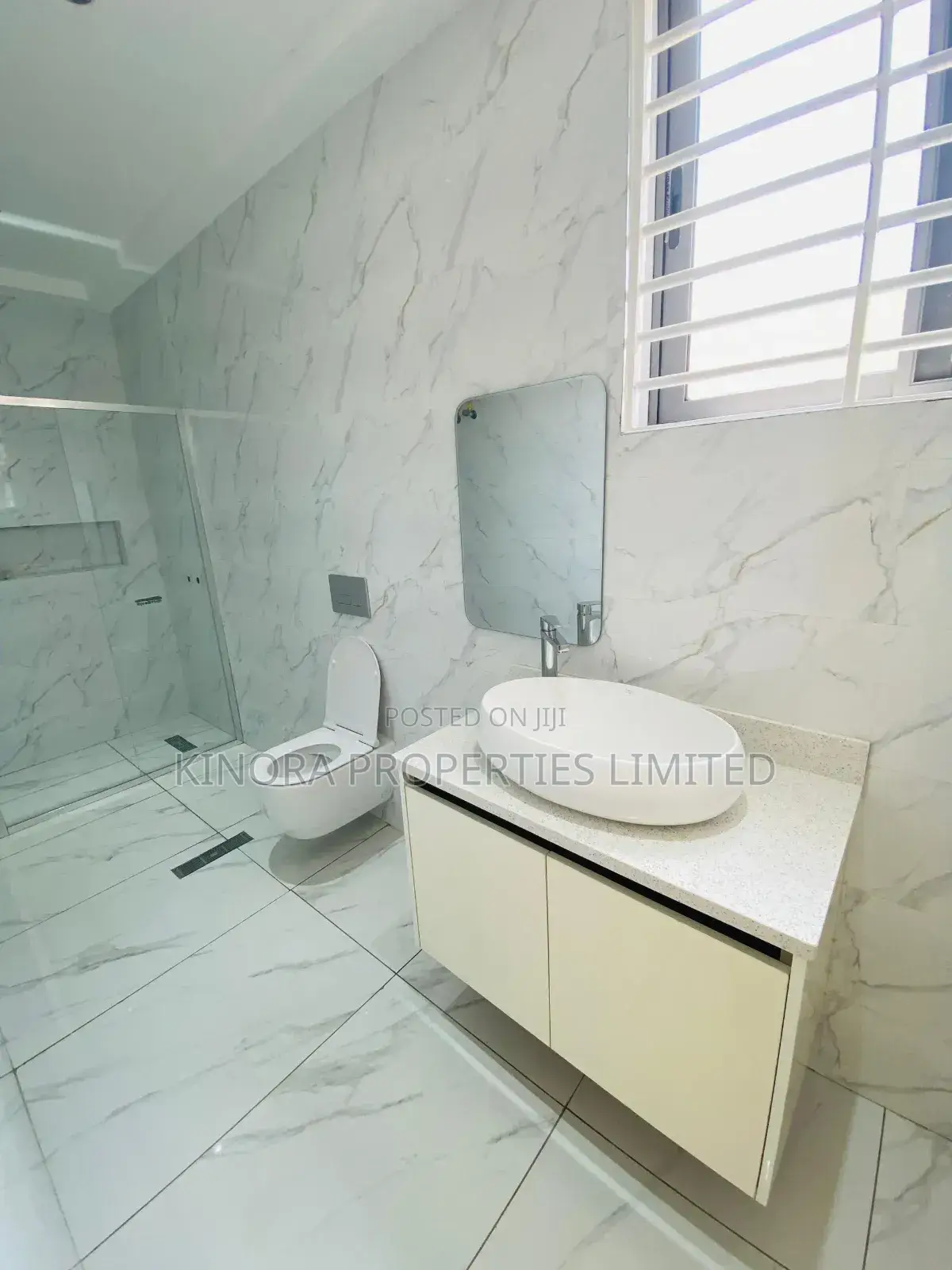 5bdrm Duplex in Ogbojo, Accra Metropolitan for sale
