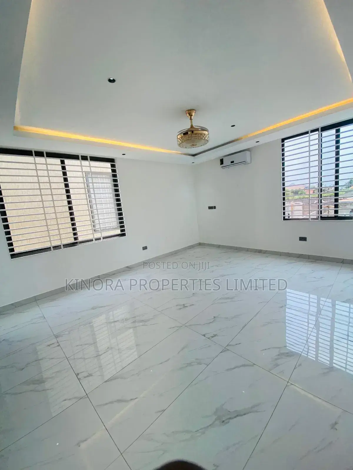 5bdrm Duplex in Ogbojo, Accra Metropolitan for sale