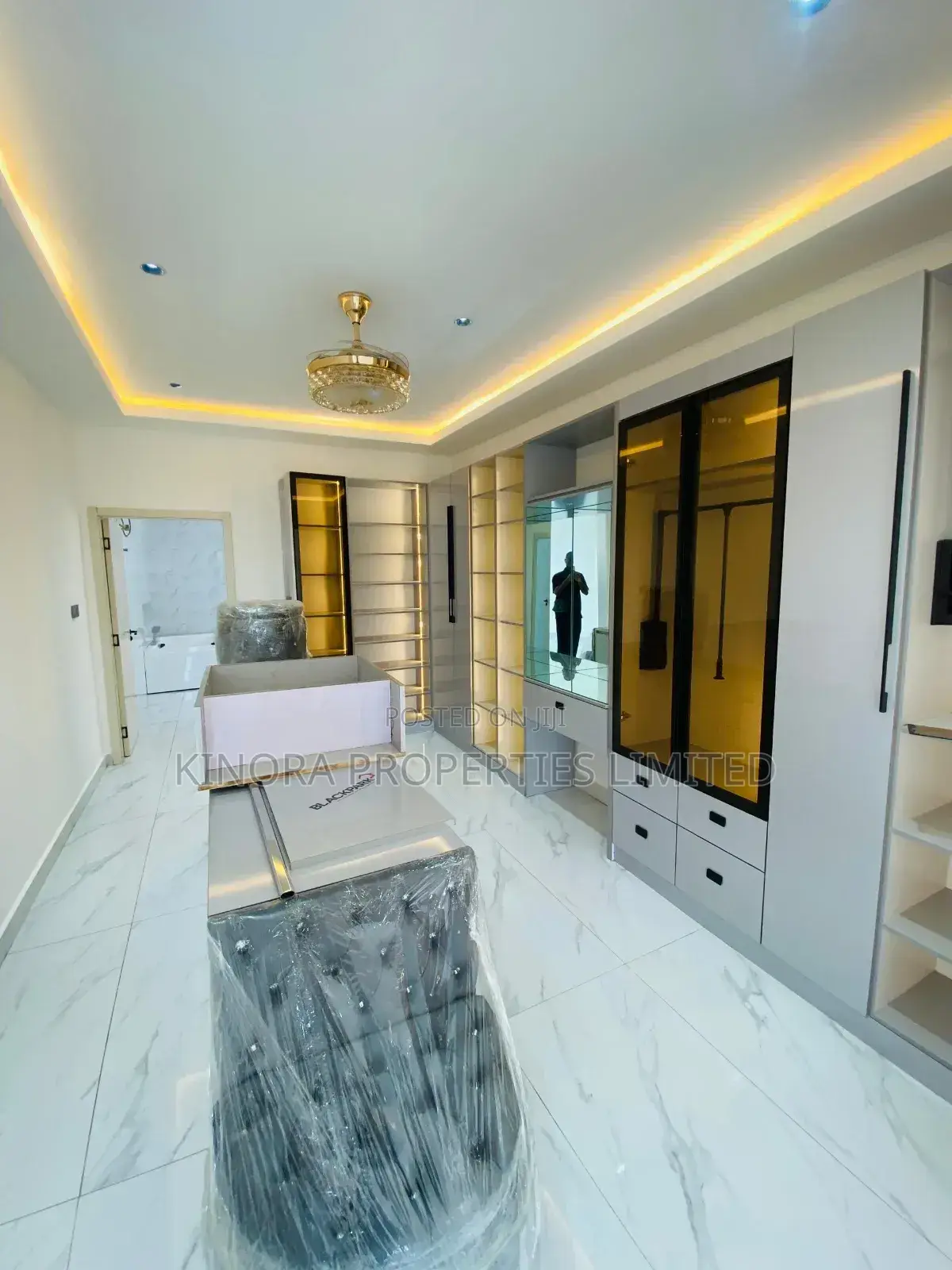 5bdrm Duplex in Ogbojo, Accra Metropolitan for sale