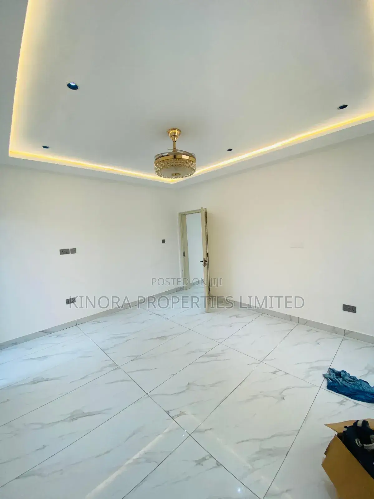 5bdrm Duplex in Ogbojo, Accra Metropolitan for sale