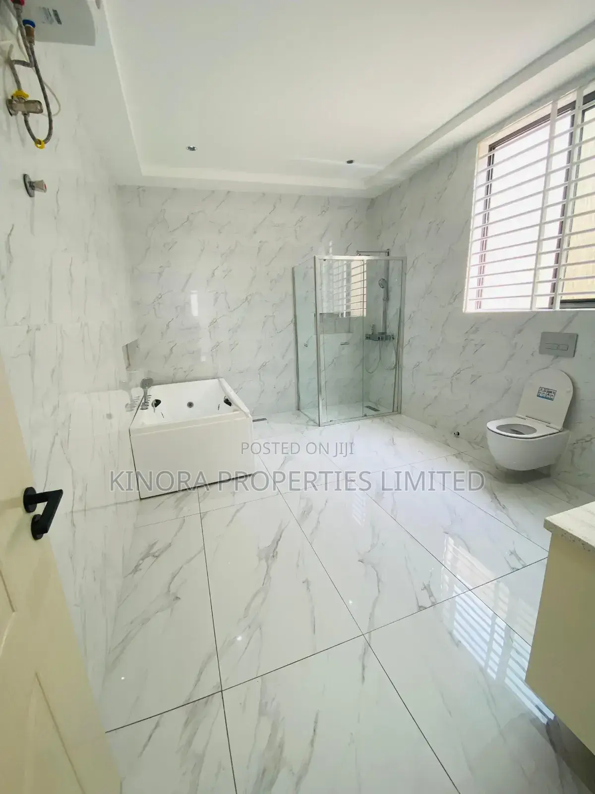 5bdrm Duplex in Ogbojo, Accra Metropolitan for sale