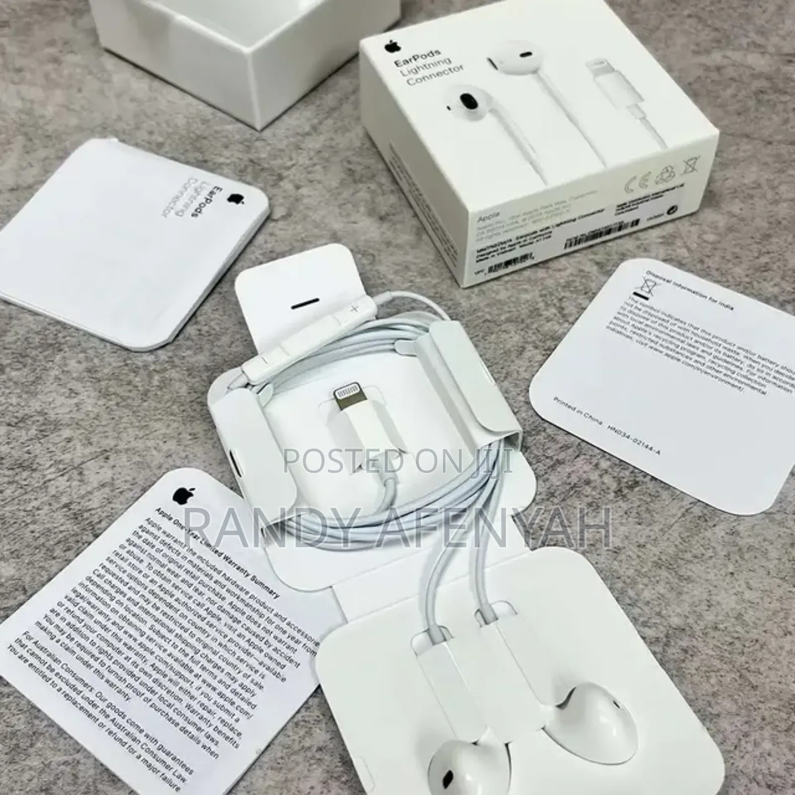 Apple Earphone. Original