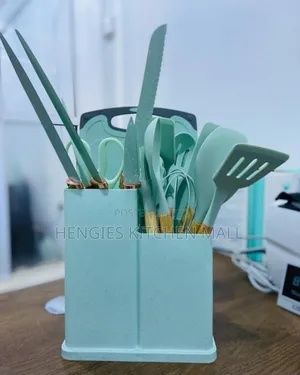 19-Piece Silicone Ladles + Knives and Chopping Board