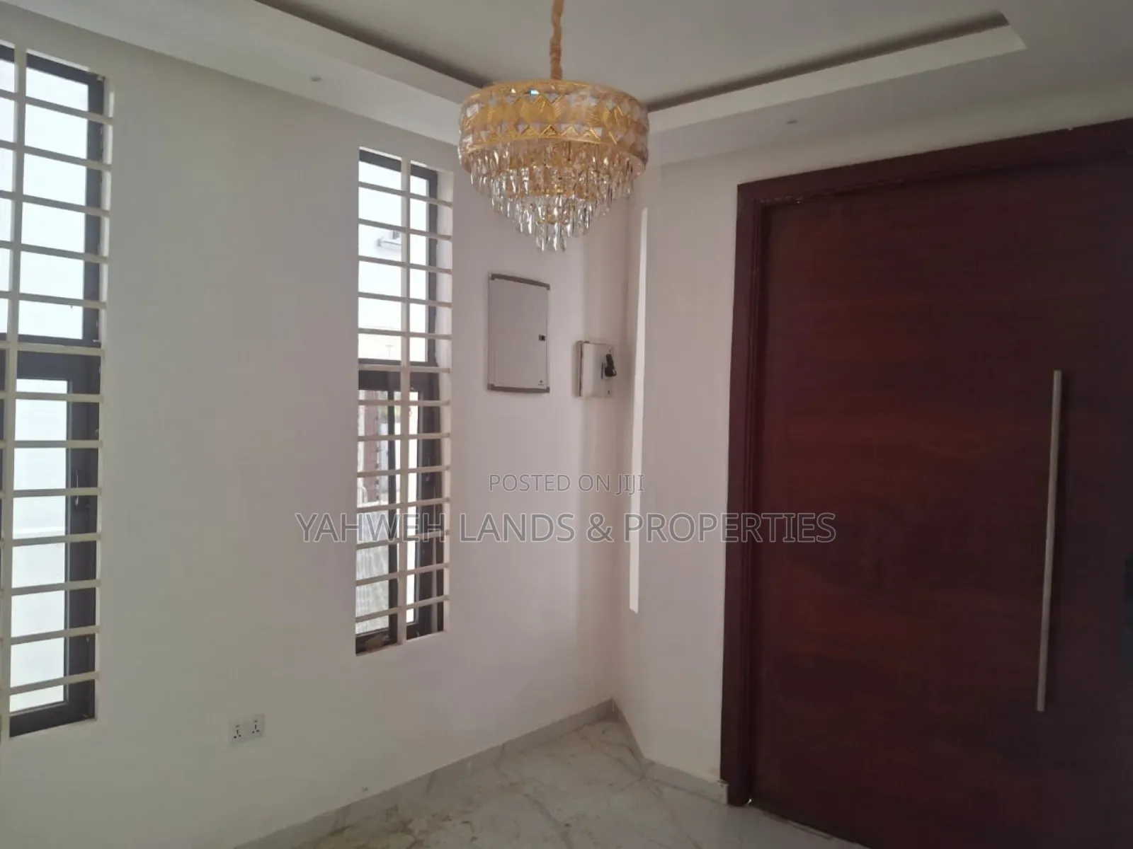 5bdrm House in Police Station for sale