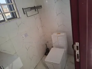 5bdrm House in Police Station for sale