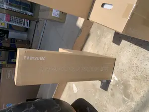 The Samsung B-Series 2.1ch Soundbar With Wireless Subwoofer Hw-B450f