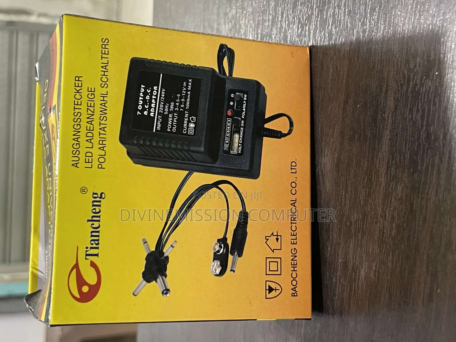 Deluxe Universal Ac/Dc Adapter 3v to 12v
