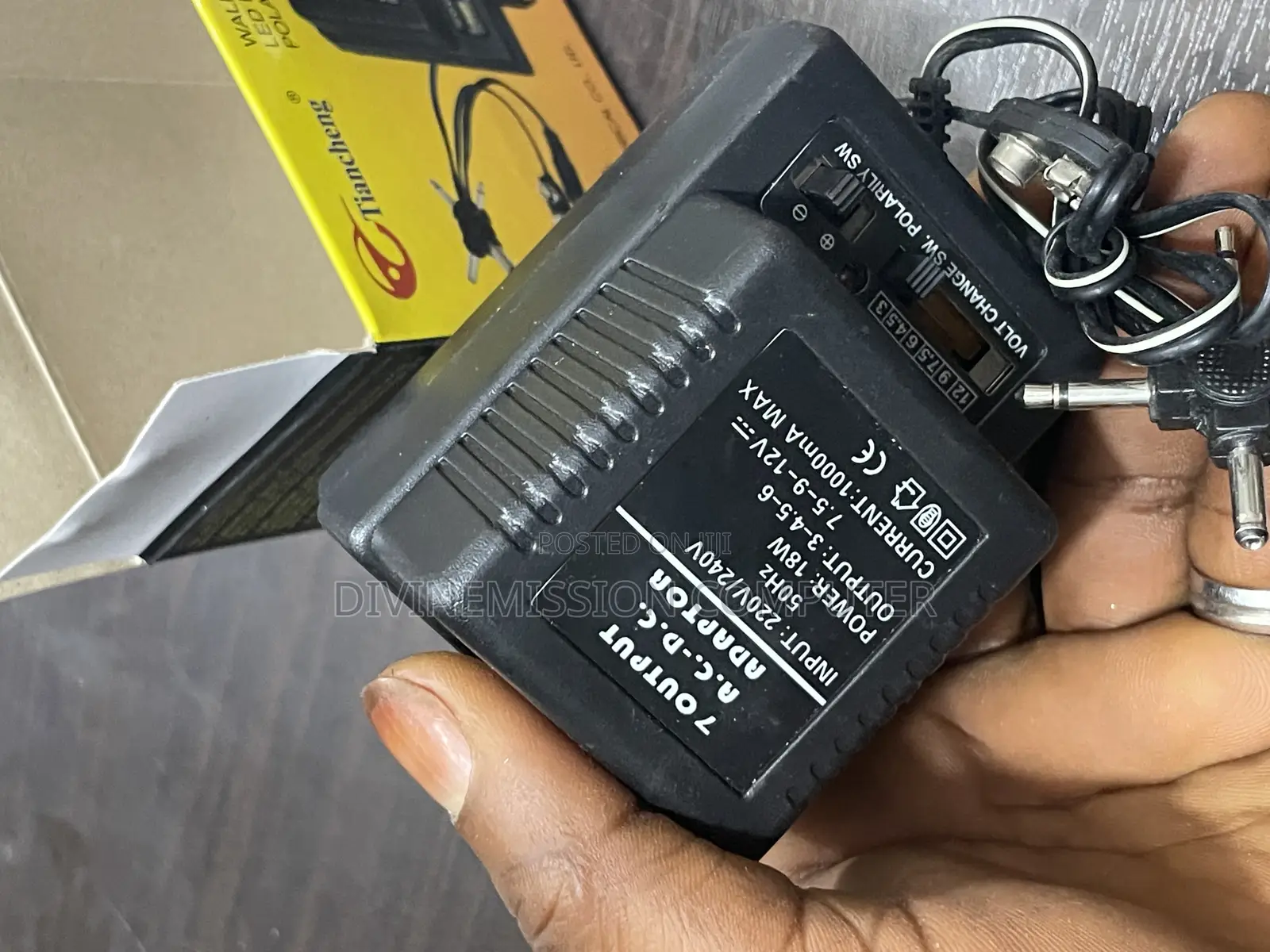Deluxe Universal Ac/Dc Adapter 3v to 12v