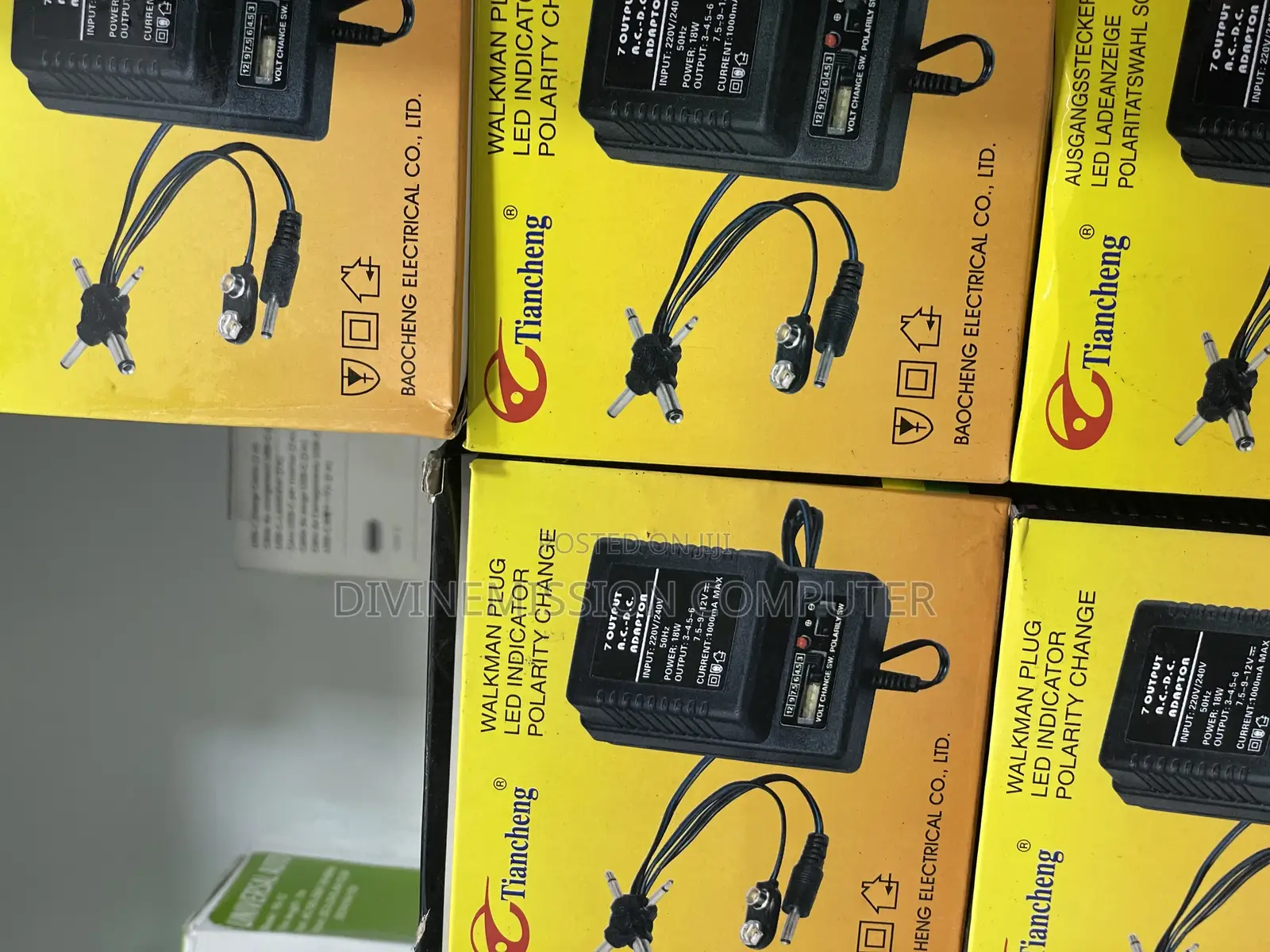 Deluxe Universal Ac/Dc Adapter 3v to 12v