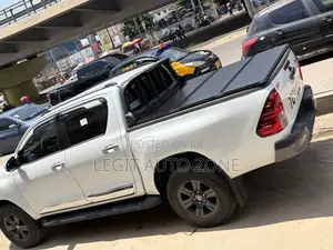 Toyota Hilux 2016,2017,2018, Bucket Cover Available