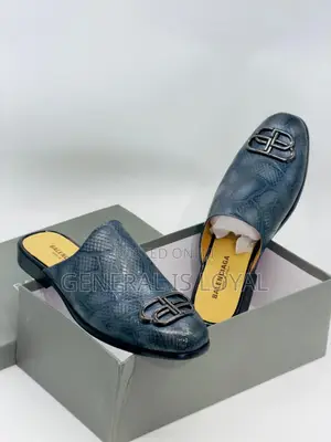 Balenciaga Mens Leather Half Shoe Navy Color