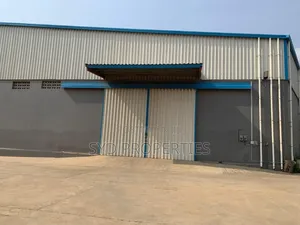 2000sqm Warehouse With a 3 Bedroom Apt Office at Tema Community 25