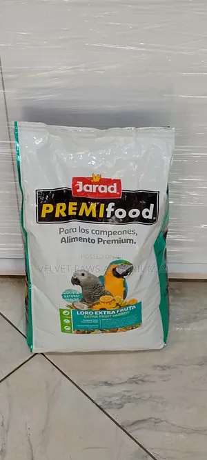 Feed for Parrots