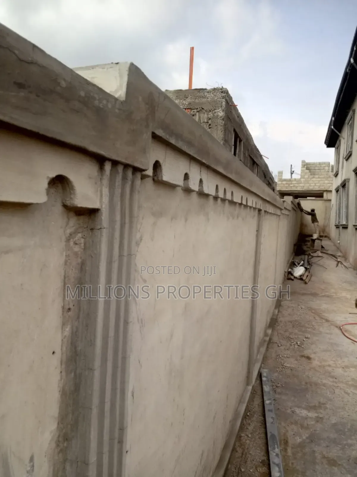 5bdrm House in Millions Properties, Kumasi Metropolitan for sale