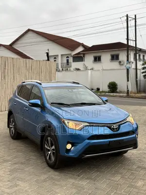 Toyota RAV4 XLE FWD (2.5L 4cyl 6A) 2017 Blue