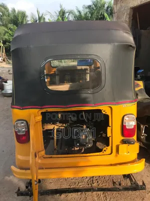 TVS Apache RTR 160 2v Refresh X-connect 2021 Yellow