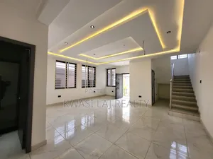 4bdrm House in Pokuase for sale