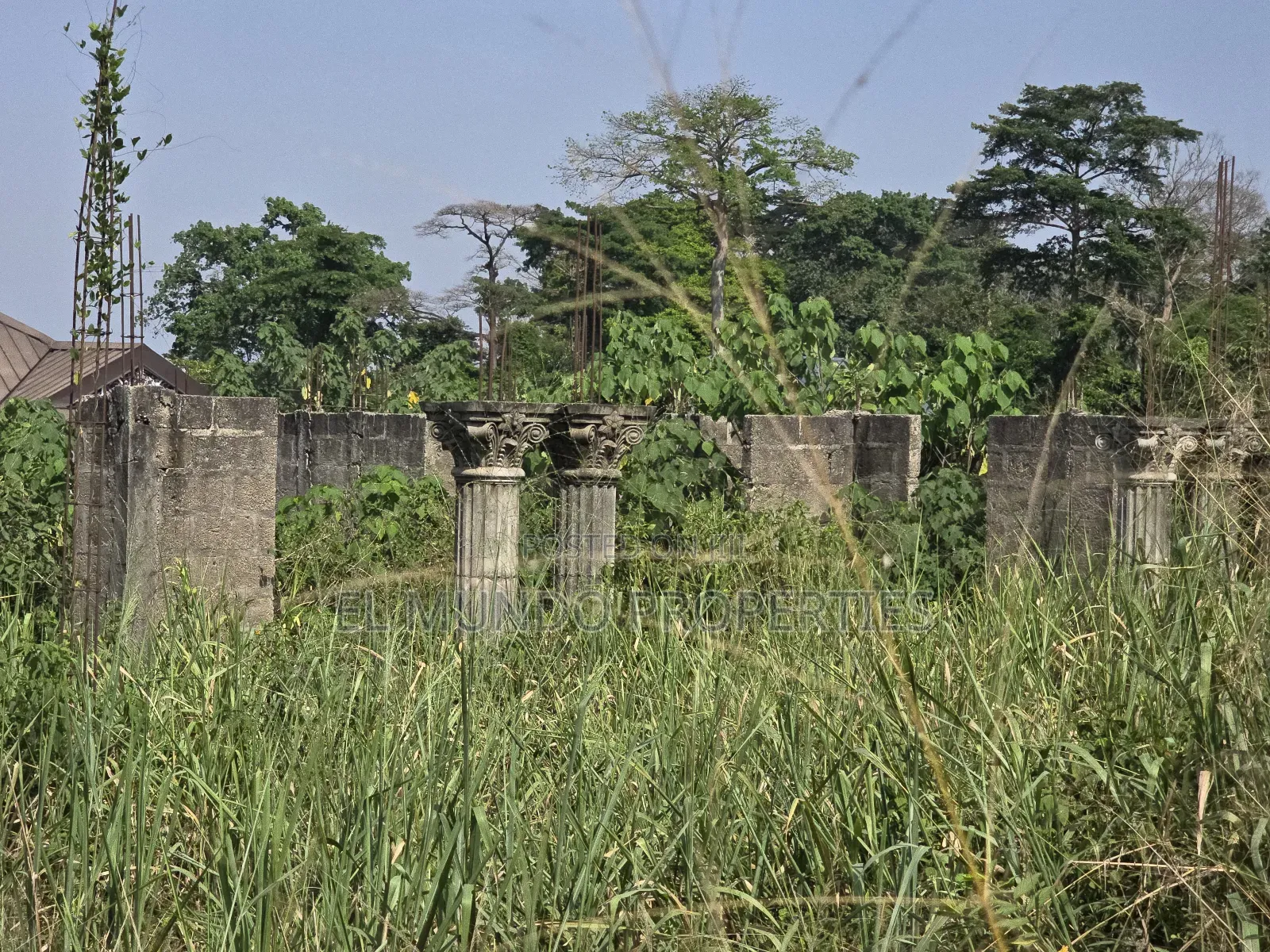 Uncompleted Lintel Level House Nyankyerenyease for Sale