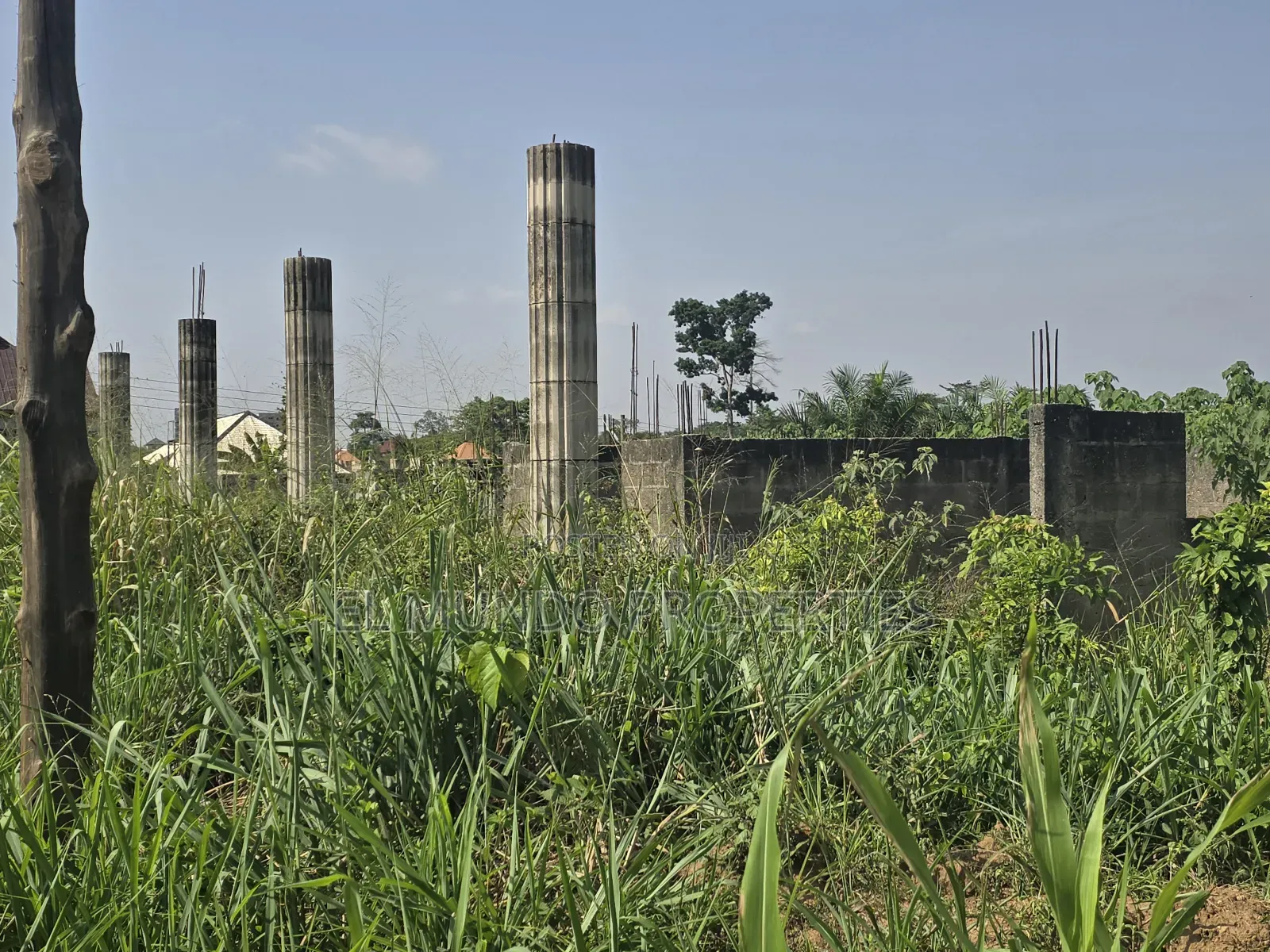 Uncompleted Lintel Level House Nyankyerenyease for Sale