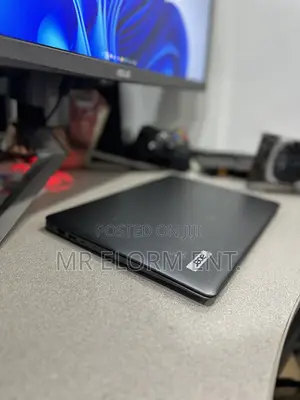 Laptop Acer TravelMate X514-51 8GB Intel Core i7 SSD 256GB