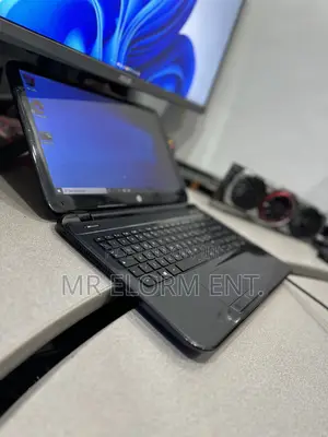 Laptop HP Pavilion 15 8GB Intel Core i5 HDD 1T