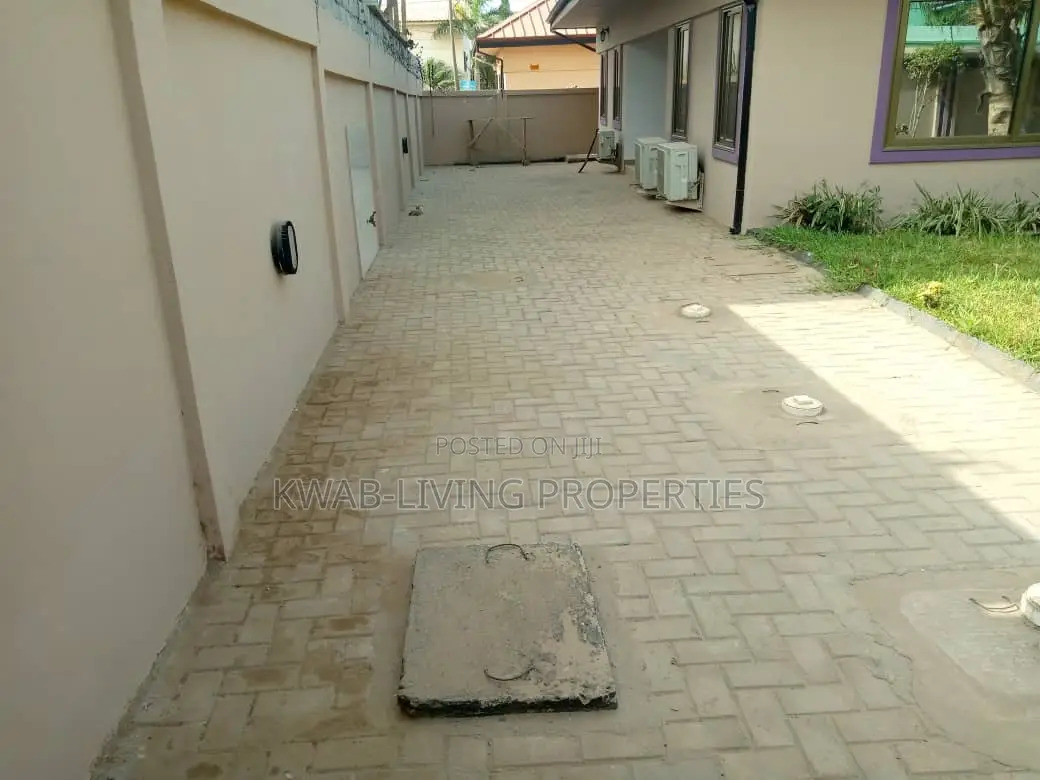 3bdrm House in East Legon for rent