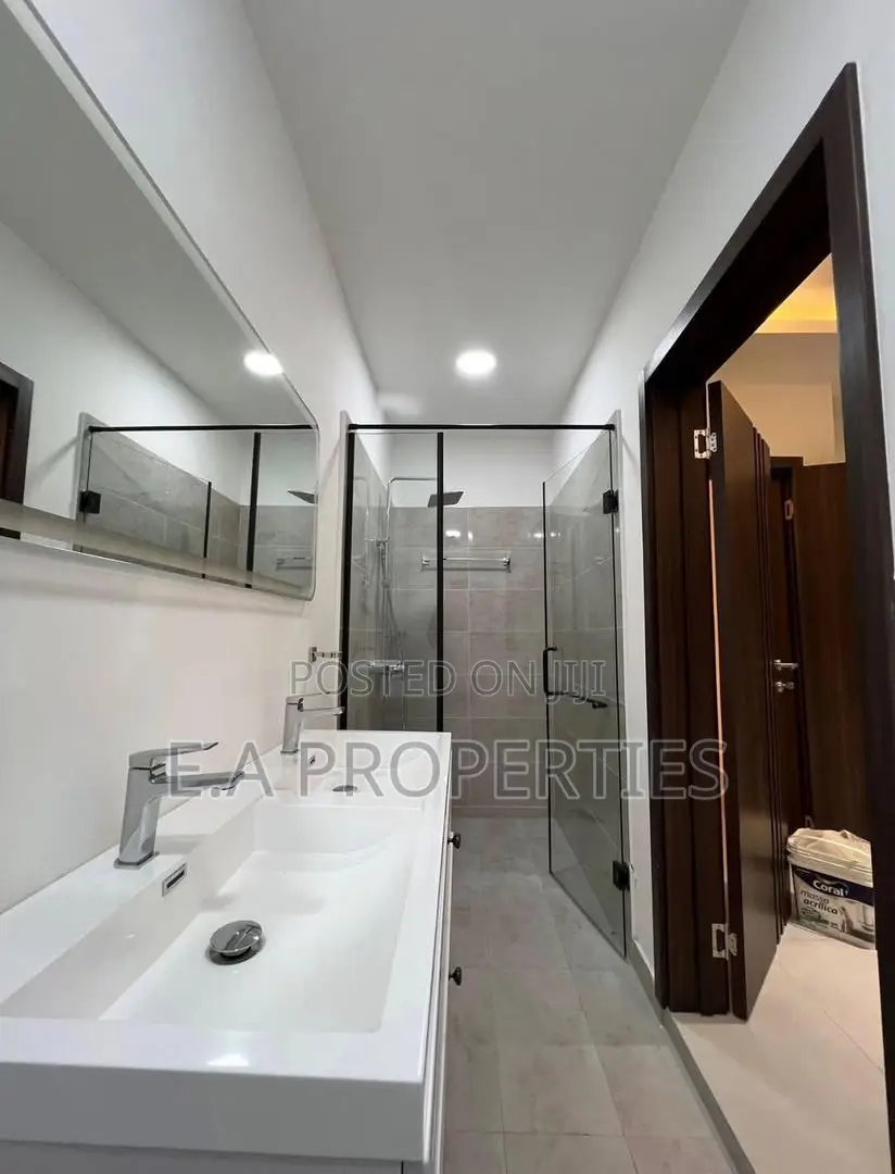 2bdrm Duplex in Ea Properties, Lake Side Estate for sale