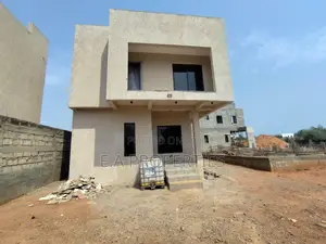 4bdrm Duplex in Ea Properties, Lake Side Estate for sale