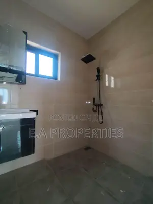 4bdrm Duplex in Ea Properties, Lake Side Estate for sale