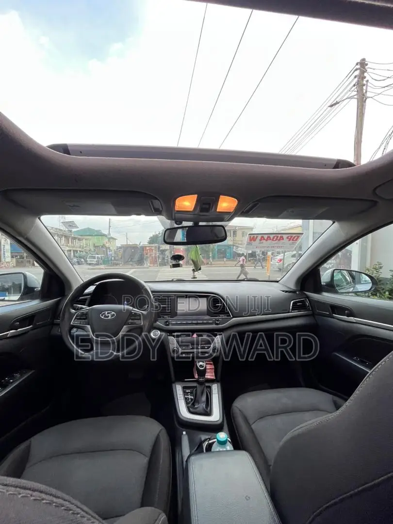 Hyundai Elantra 2018 Gray