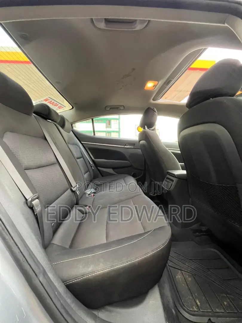 Hyundai Elantra 2018 Gray