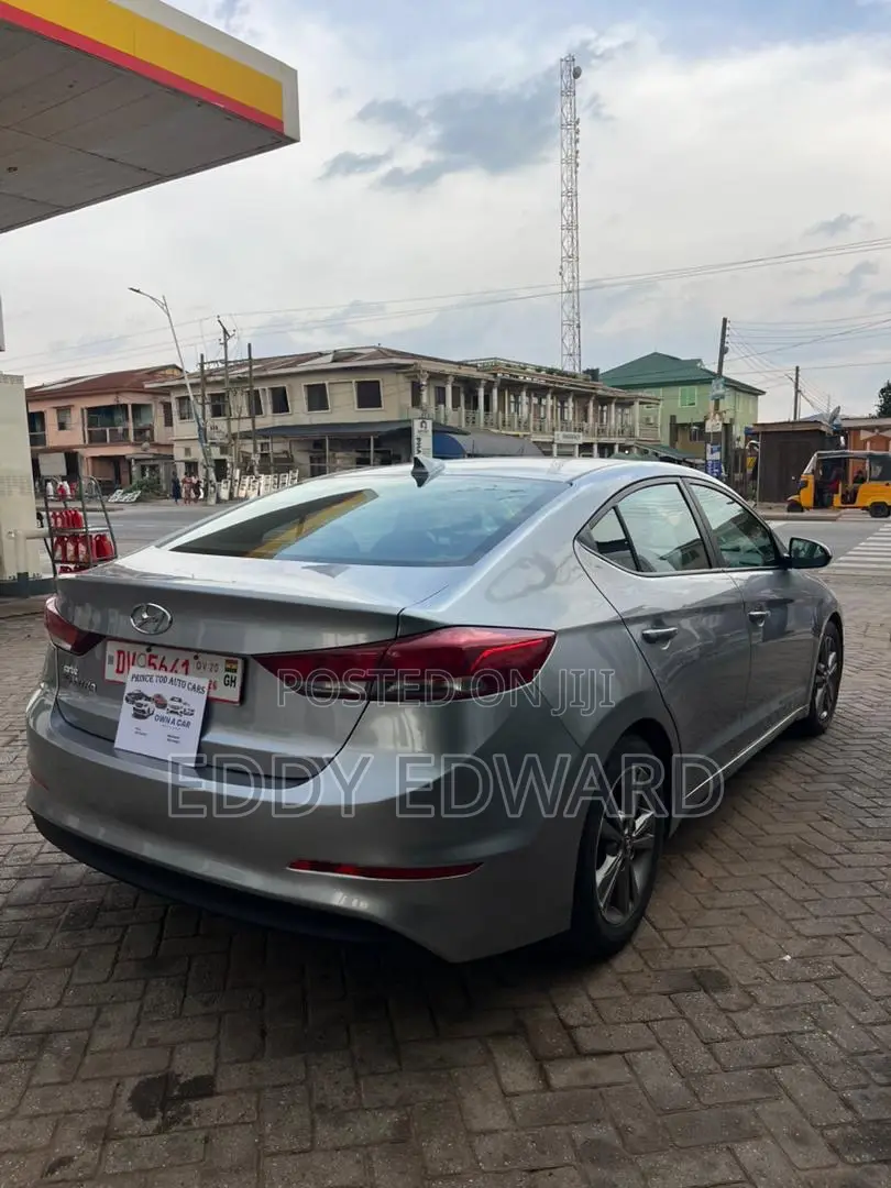Hyundai Elantra 2018 Gray