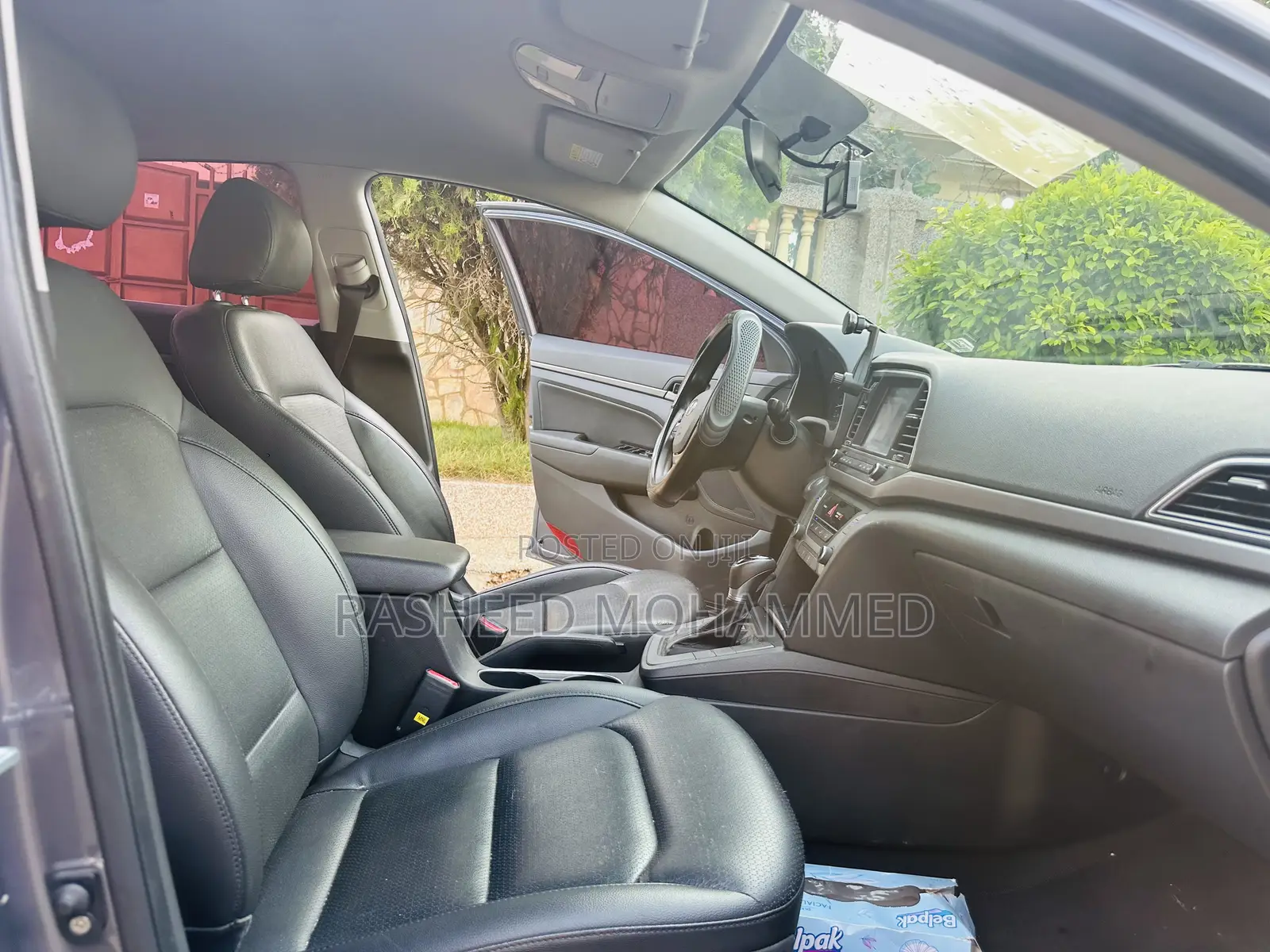 Hyundai Elantra Limited Sedan FWD (2.0L 4cyl 6A) 2017 Gray