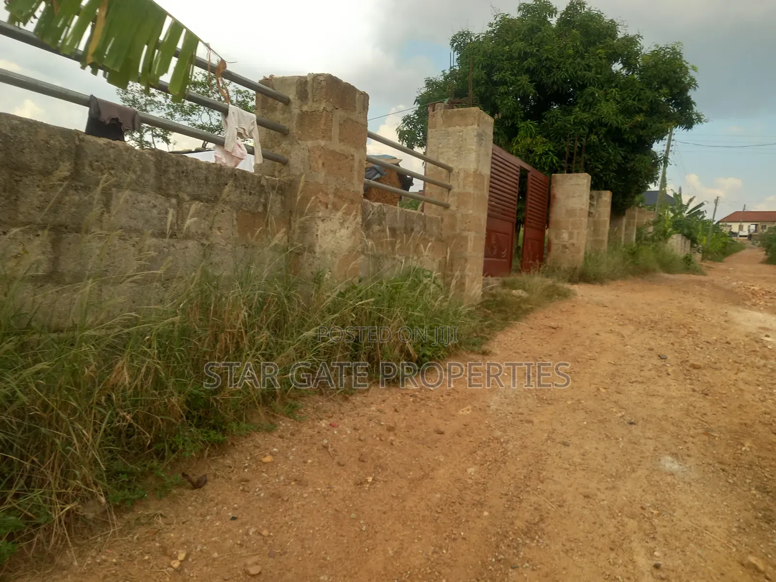 4 Plots ( 1 Acre Land) for Sale at Asuofia 3rd Plot From Main Road.