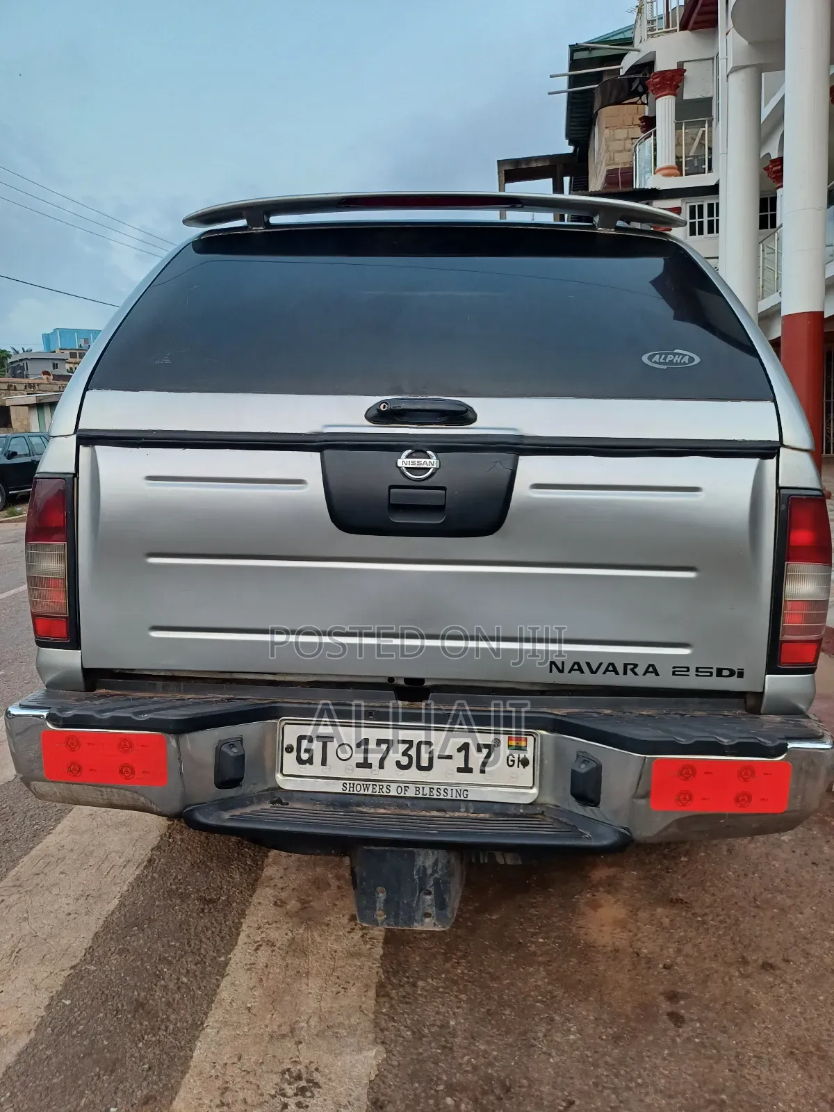 Nissan Hardbody 2015 Silver
