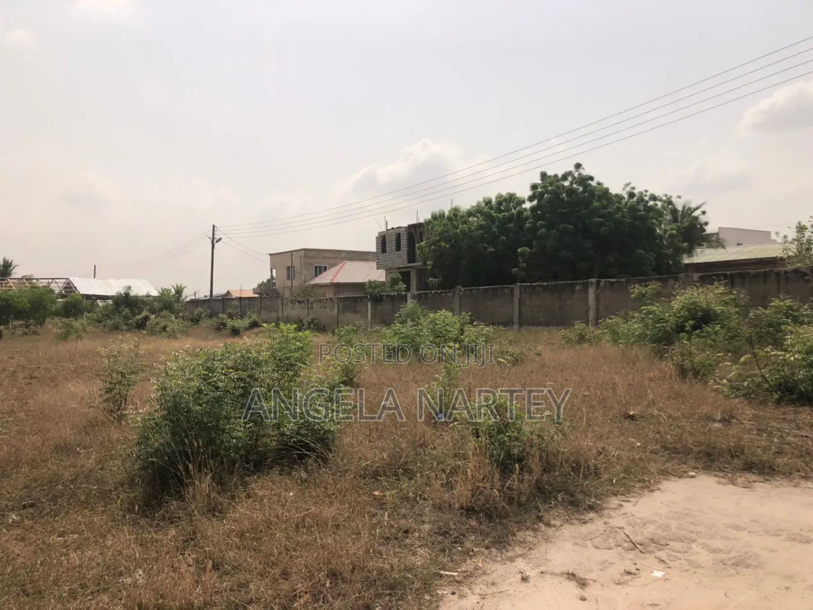 Walled and Gated 18 Plots for Sale at Santeo
