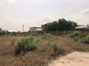 Walled and Gated 18 Plots for Sale at Santeo